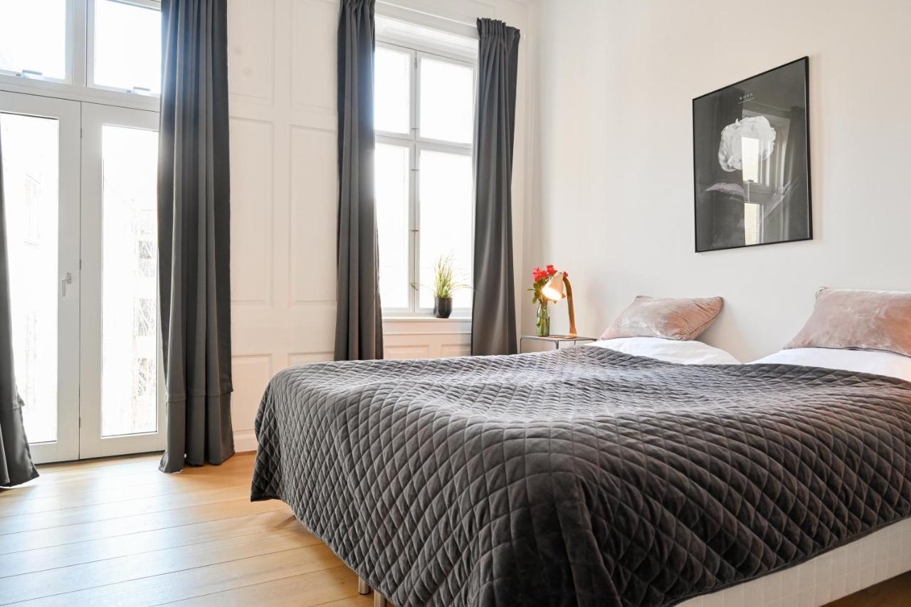 Sanders Arrow - Chic Three-Bedroom Apartment In The Middle Of Köpenhamn Exteriör bild