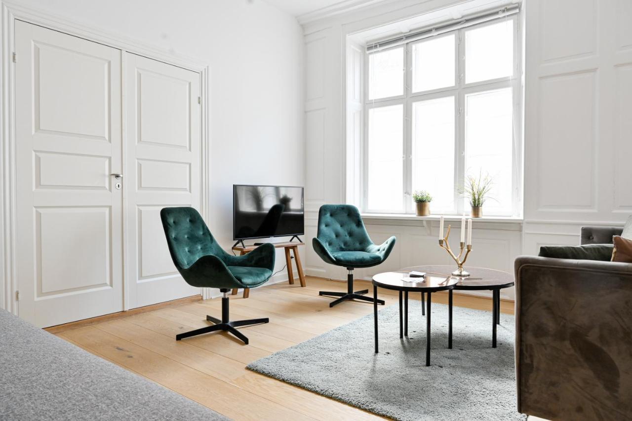 Sanders Arrow - Chic Three-Bedroom Apartment In The Middle Of Köpenhamn Exteriör bild