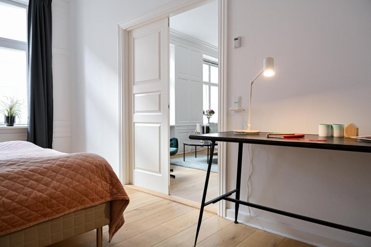 Sanders Arrow - Chic Three-Bedroom Apartment In The Middle Of Köpenhamn Exteriör bild