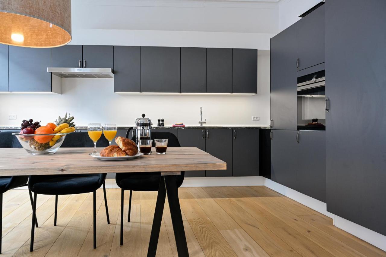 Sanders Arrow - Chic Three-Bedroom Apartment In The Middle Of Köpenhamn Exteriör bild